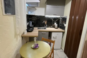 Διαμέρισμα, 24τ.μ. Πλατεία Κυψέλης, Κυψέλη (Αθήνα - Κέντρο)